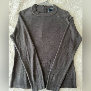 Zip Back Sweater Size L